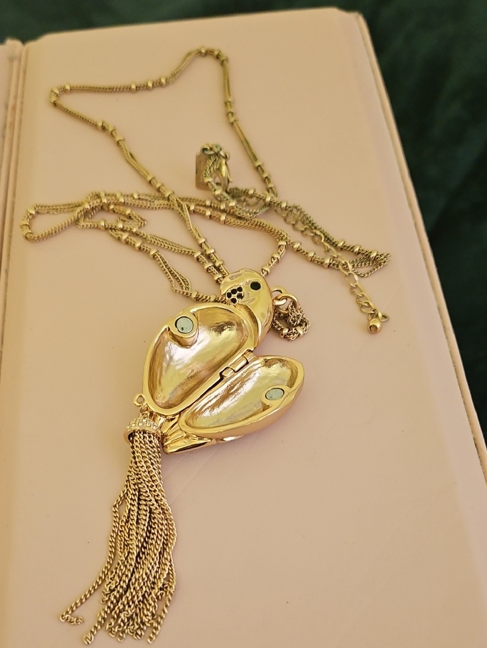 Gold Parrot Pendant Necklace with Tassel. Vintage - Picture 2 of 3